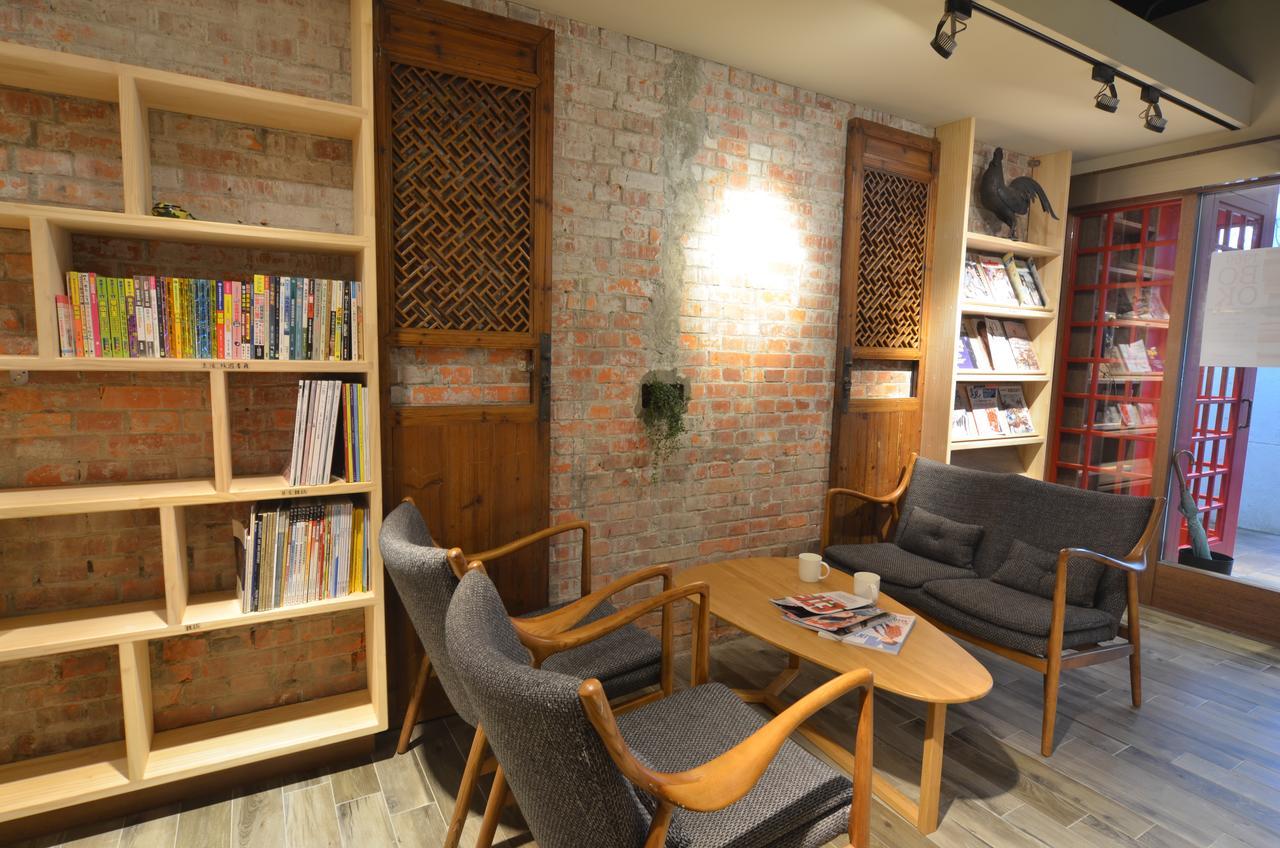 1969.Book Hostel Đài Bắc Ngoại thất bức ảnh